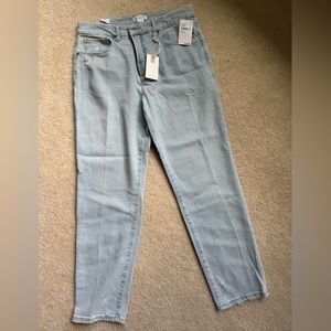 Good American Good Classic skinnyish jeans NWT
